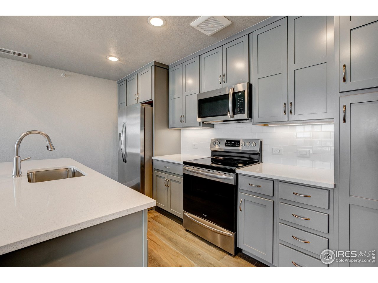 235 High Point Dr E-103