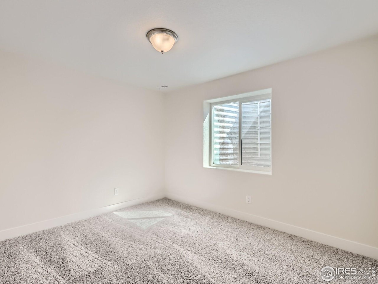 15 Chipeta Way