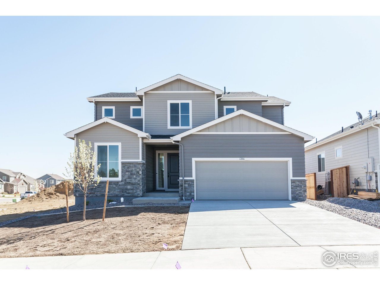 1206 105th Ave Ct