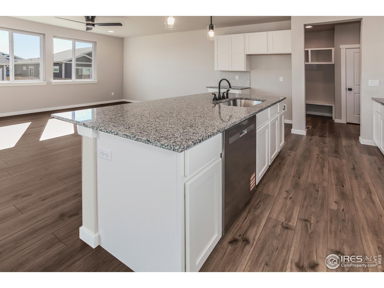 1206 105th Ave Ct