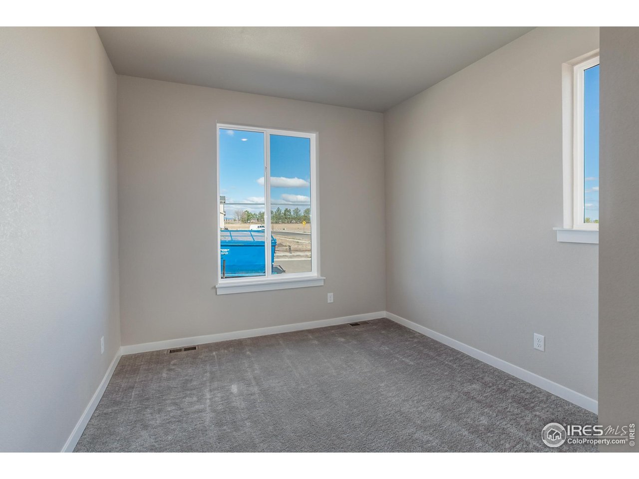 1206 105th Ave Ct