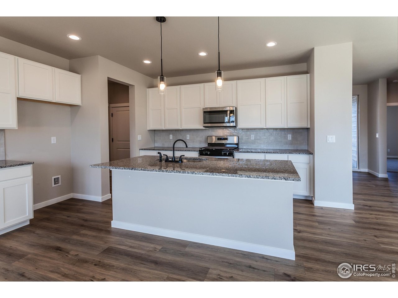 1206 105th Ave Ct