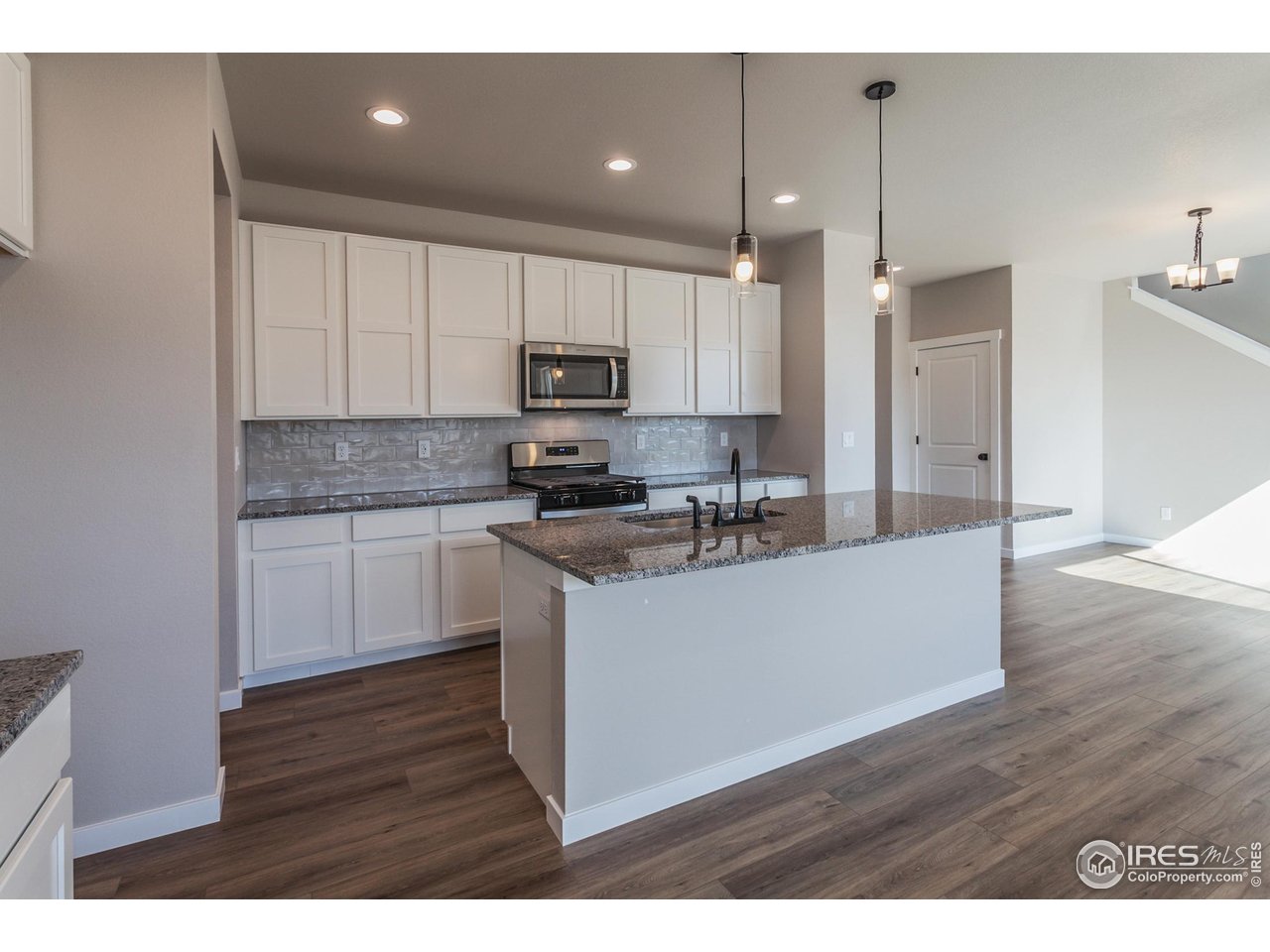 1206 105th Ave Ct