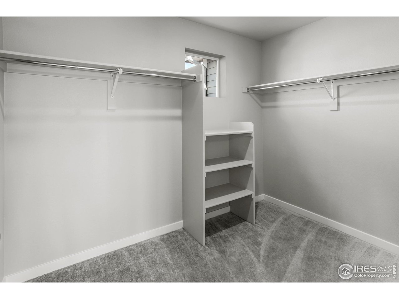 1206 105th Ave Ct