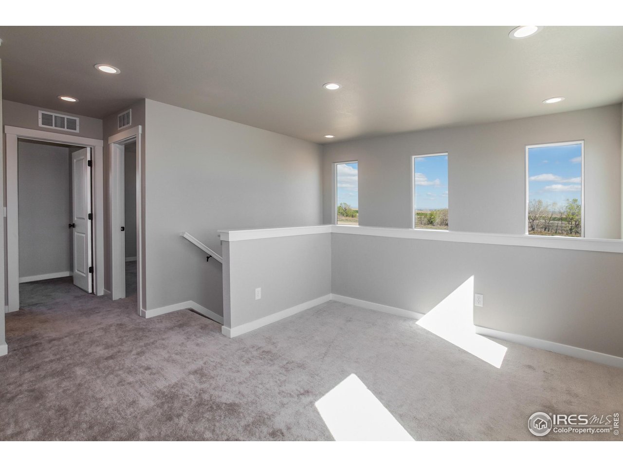 1206 105th Ave Ct