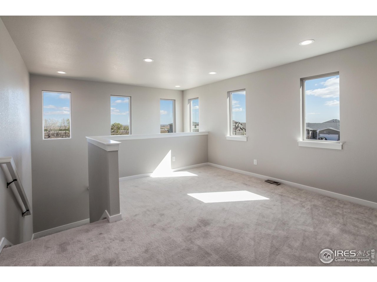 1206 105th Ave Ct