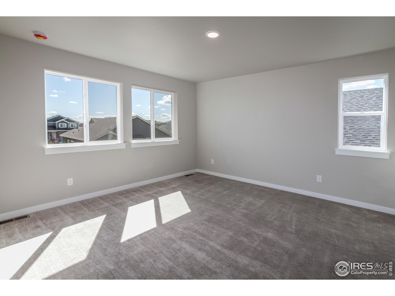1206 105th Ave Ct