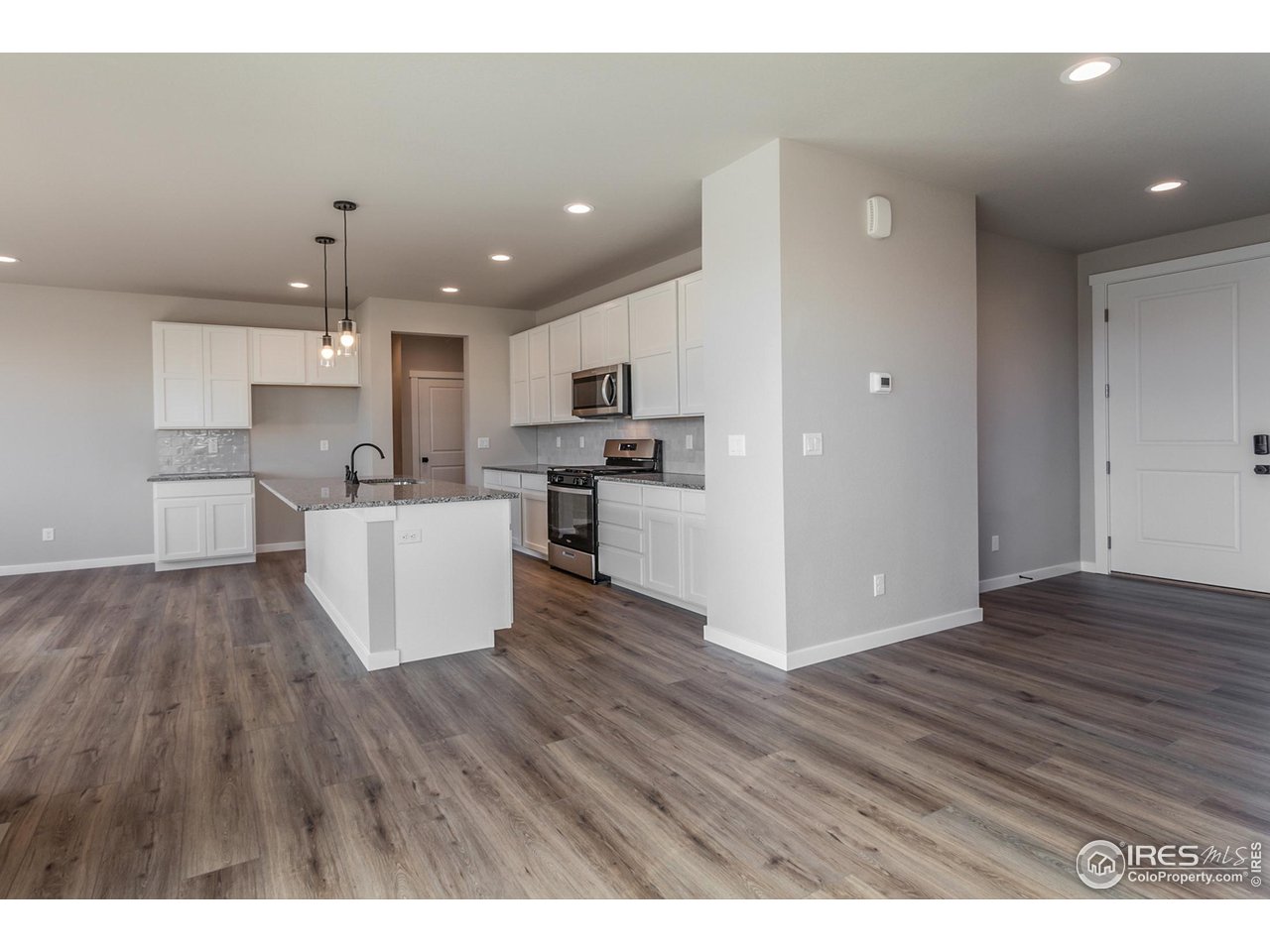 1206 105th Ave Ct