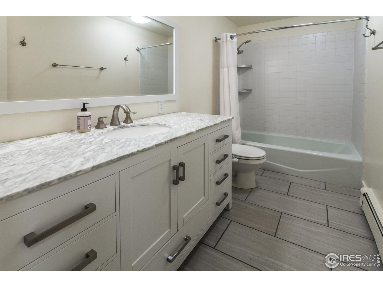 1733 Azalea Dr 7-2
