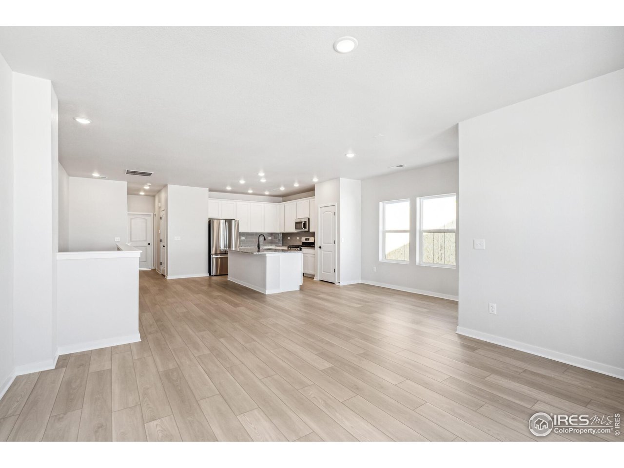 6355 Elk Pass Ln