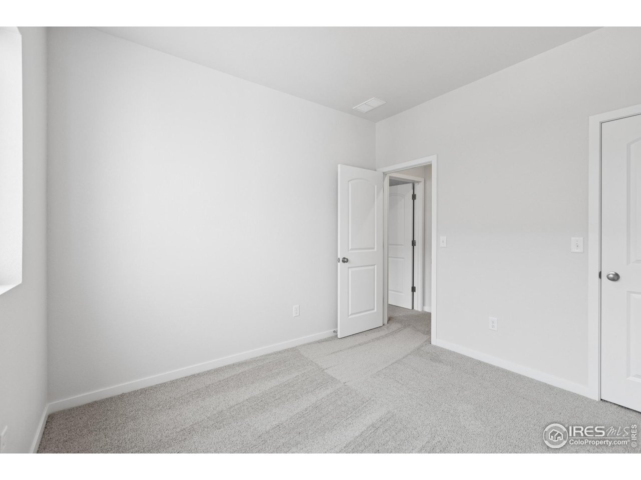 6354 Deerfoot Dr