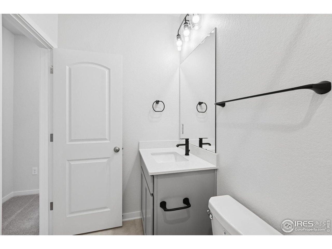 6354 Deerfoot Dr