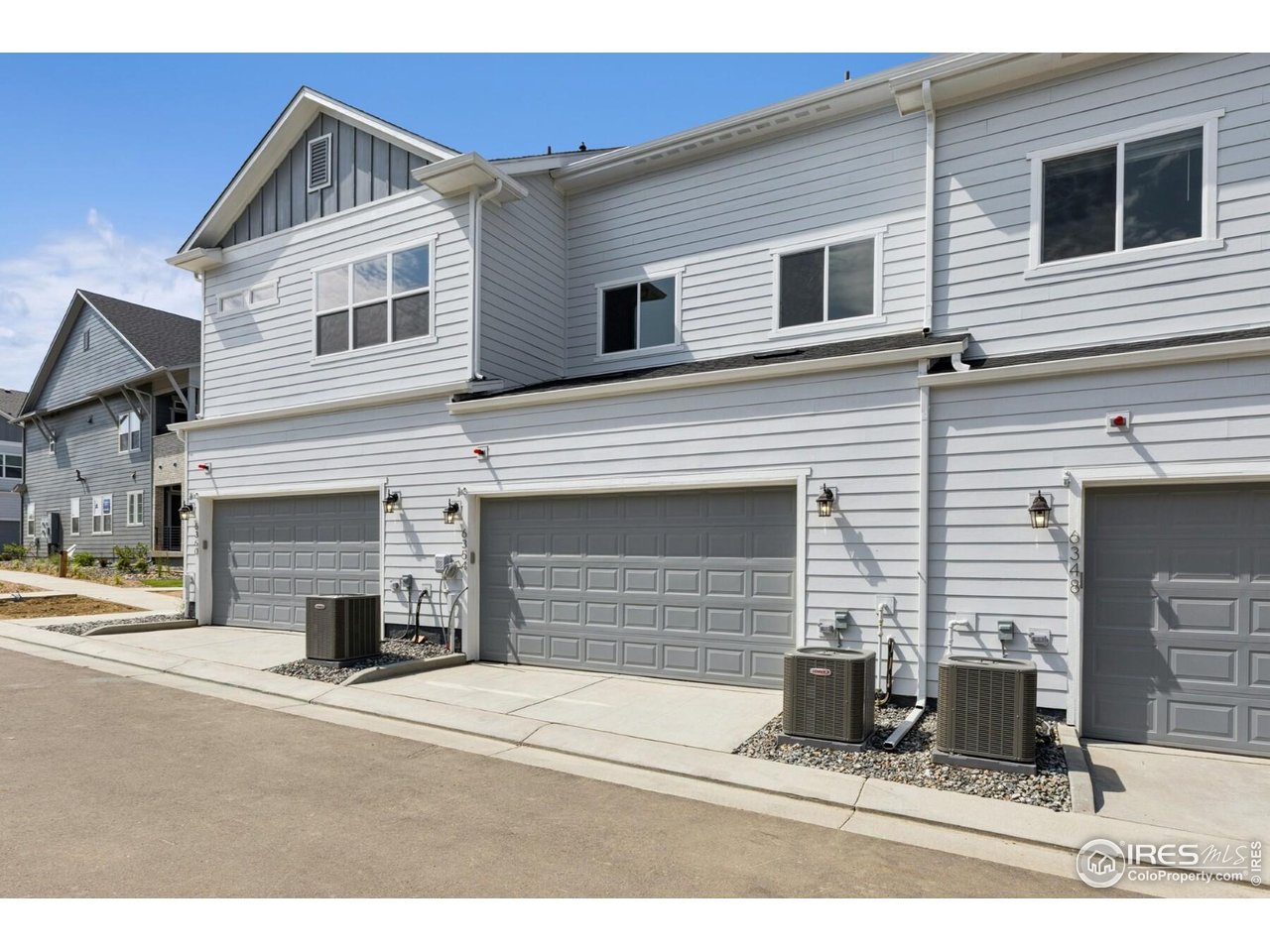 6354 Deerfoot Dr