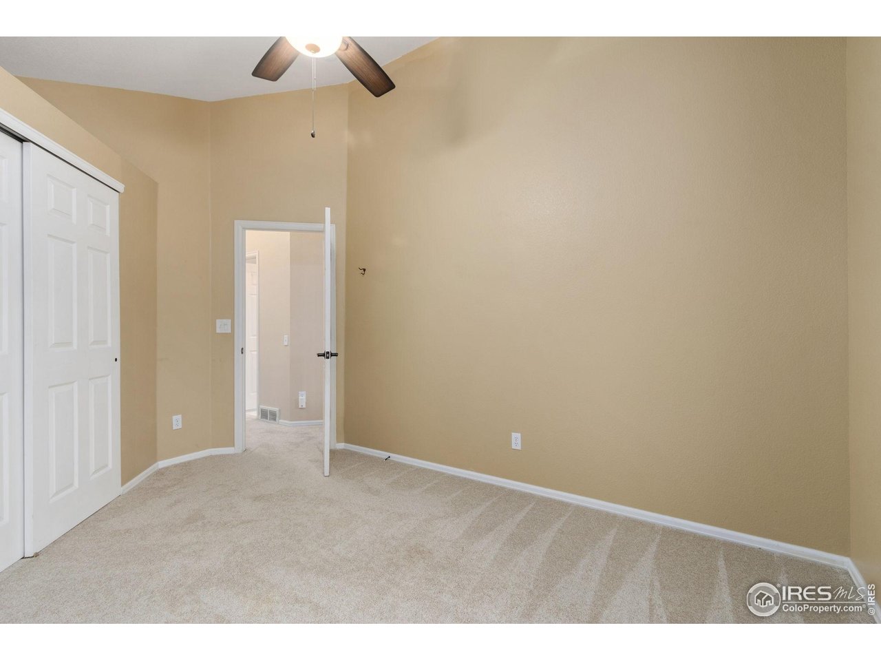 820 Courtenay Cir