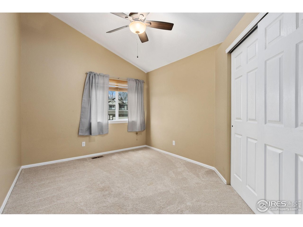 820 Courtenay Cir