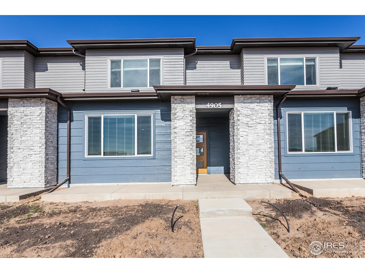 4905 Autumn Leaf Dr