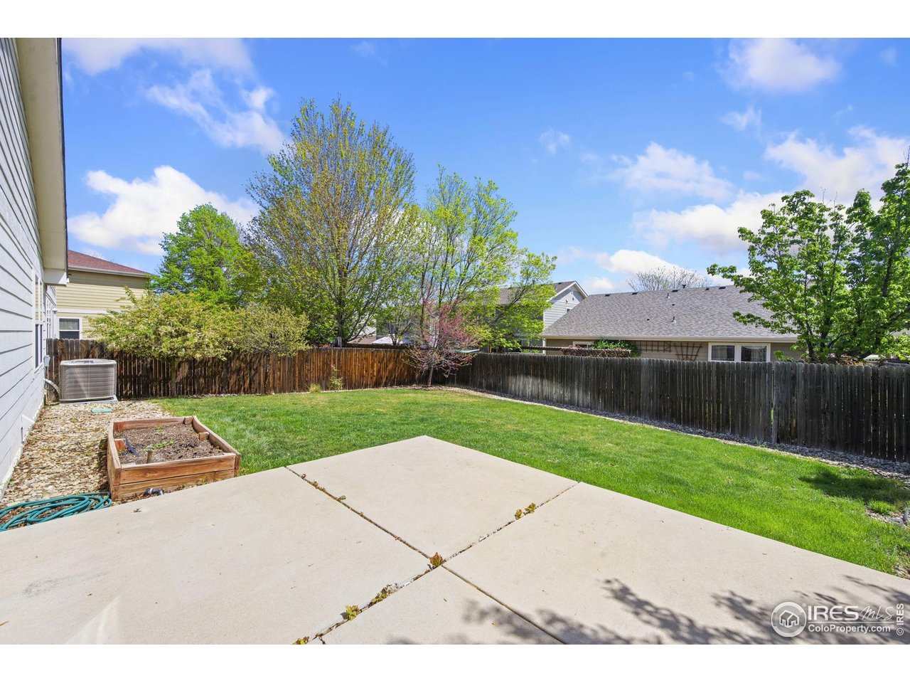 6926 Autumn Ridge Dr