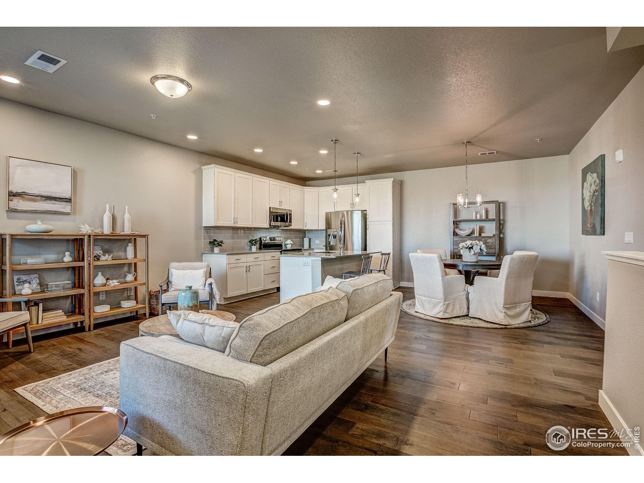 4144 South Park Dr 102