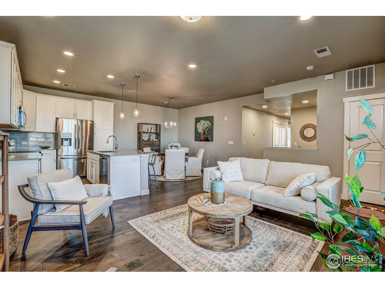 4144 South Park Dr 102