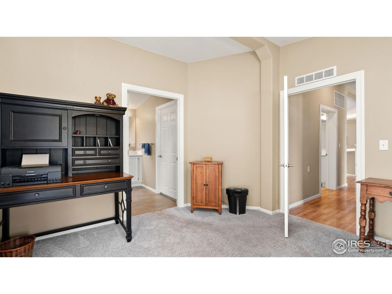 856 Sunchase Dr