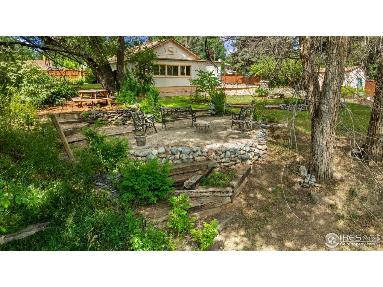 6015 W US Highway 34
