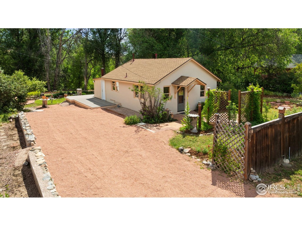 6015 W US Highway 34