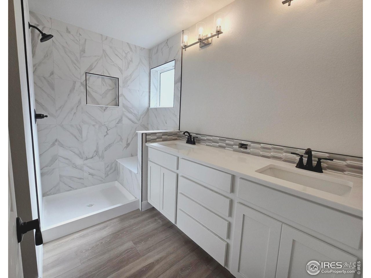 4711 Whistler Dr