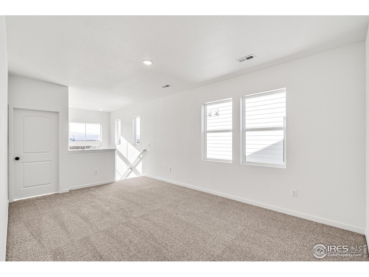 6318 Elk Pass Ln