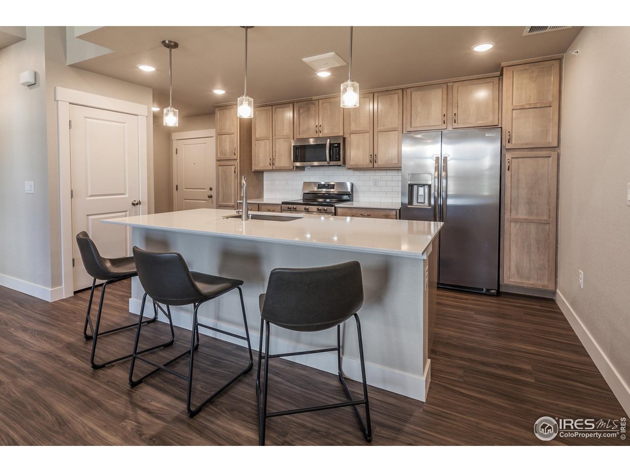 235 High Point Dr E-205