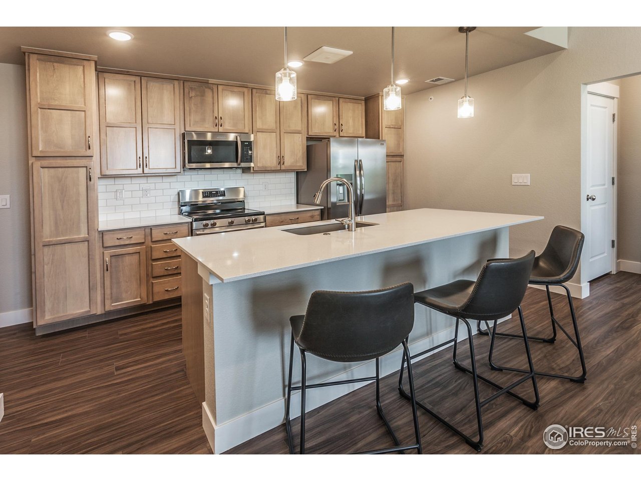 235 High Point Dr E-205