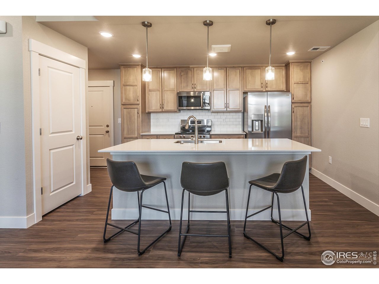 235 High Point Dr E-205