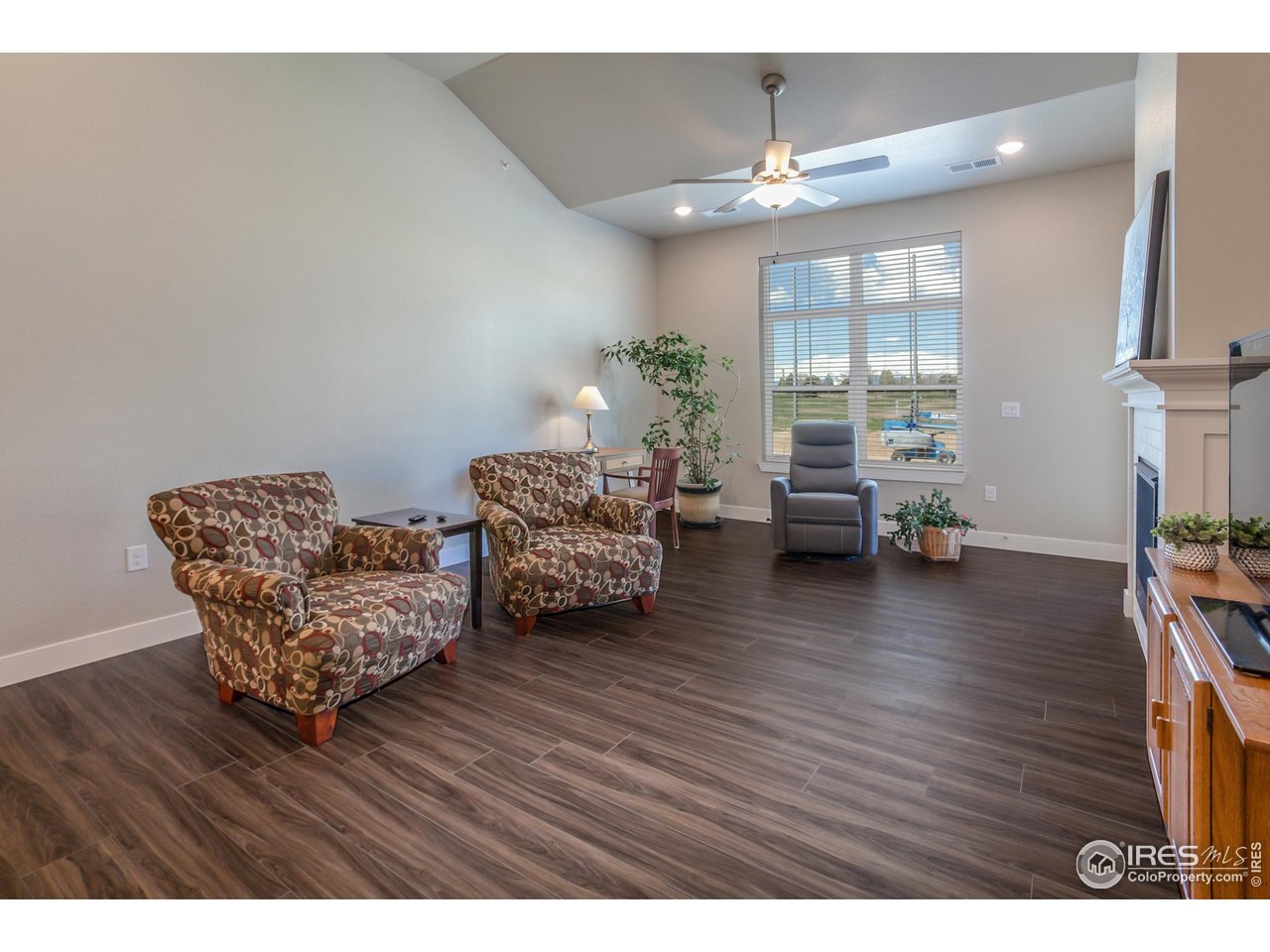 235 High Point Dr E-205