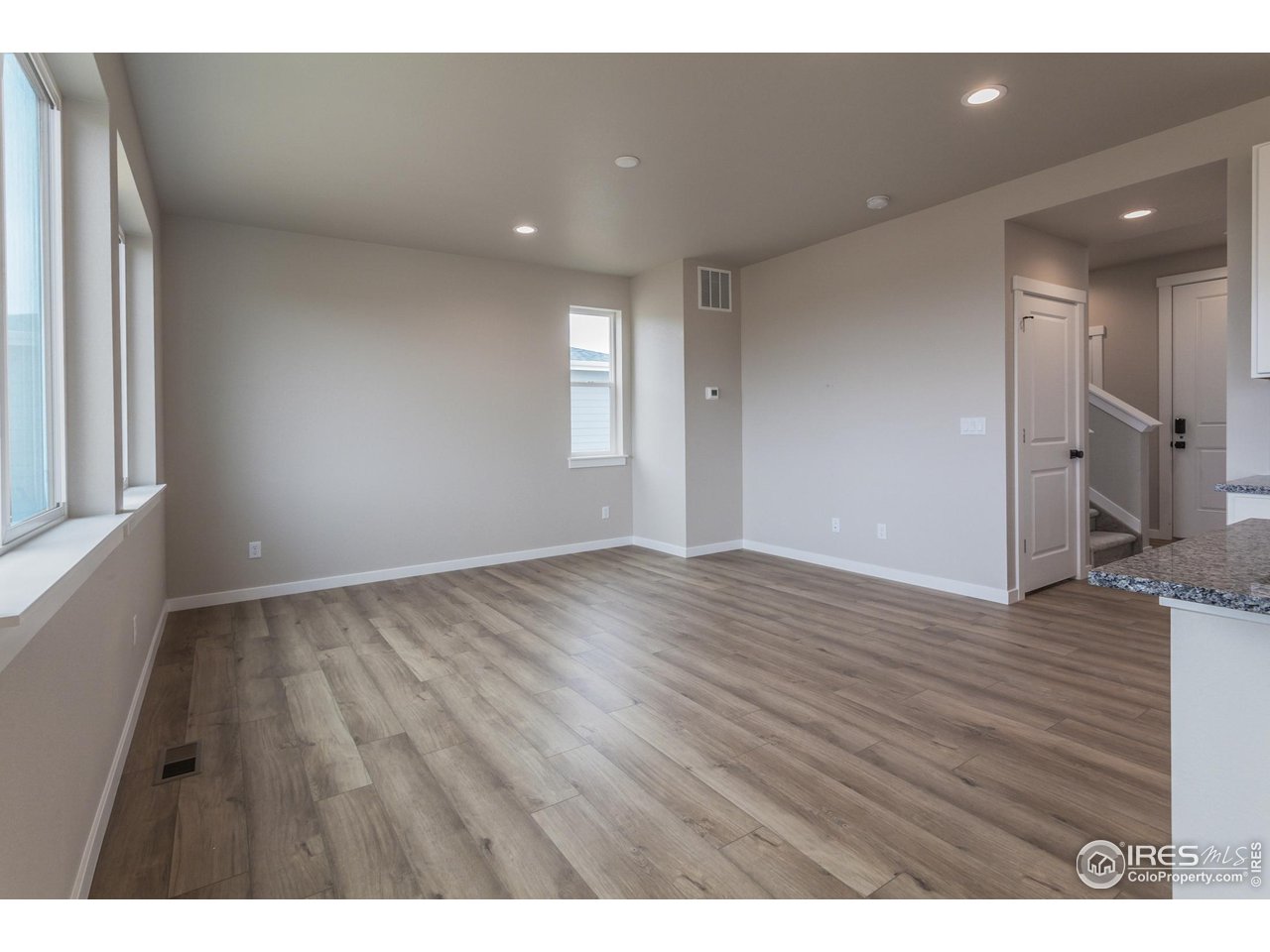 1219 105th Ave Ct