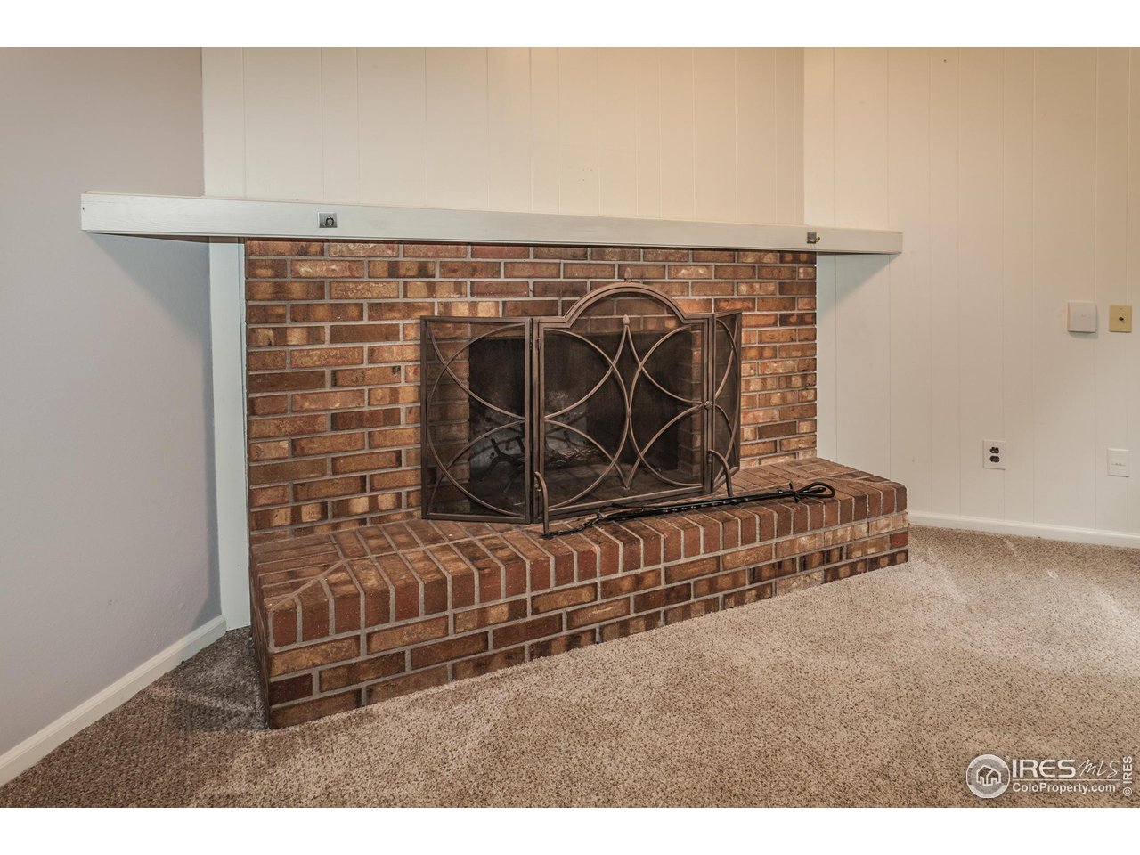 3142 Eagle Dr