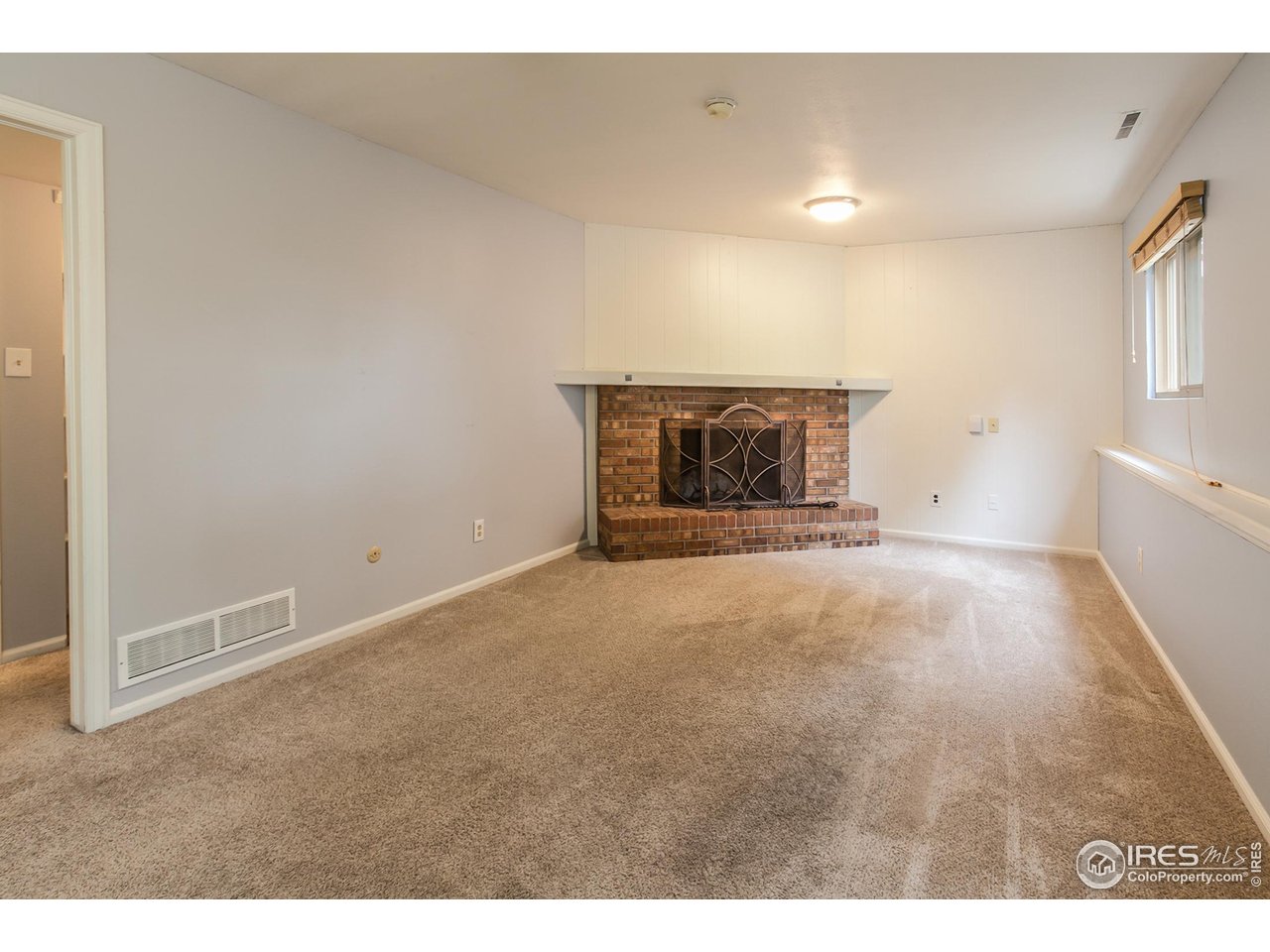 3142 Eagle Dr