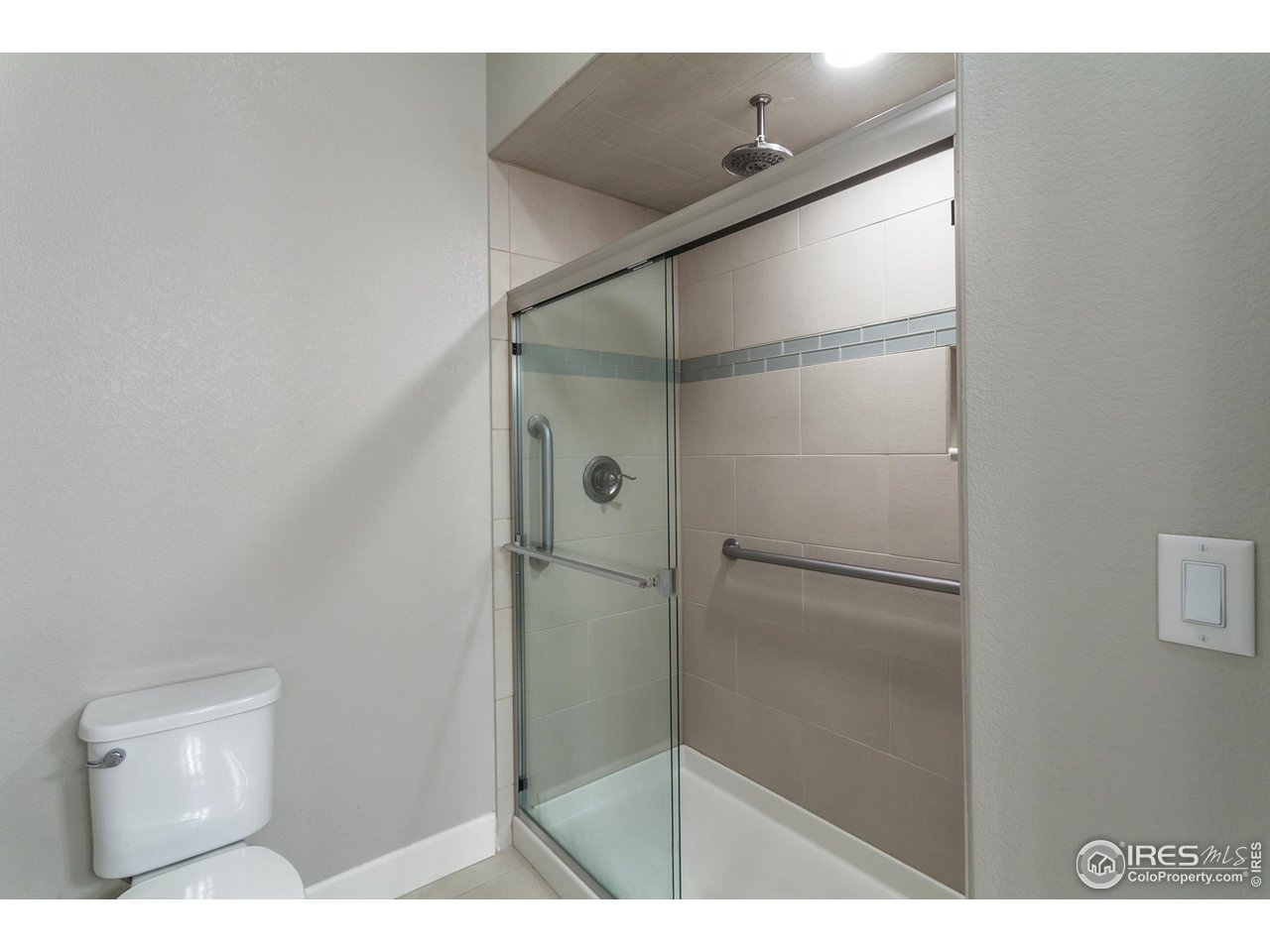 1379 Charles Dr F-5