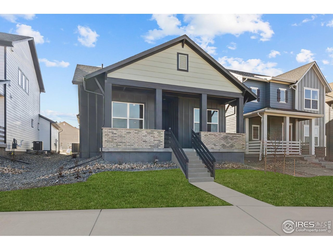 2781 Blue Iris Dr