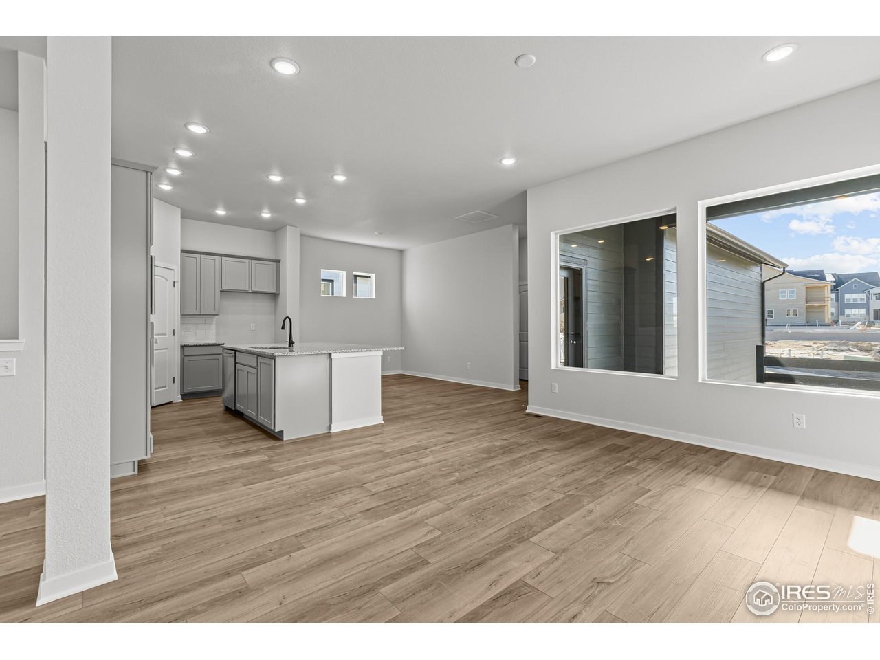 2781 Blue Iris Dr