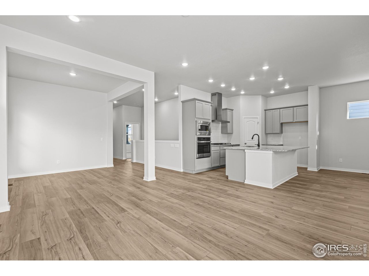 2781 Blue Iris Dr