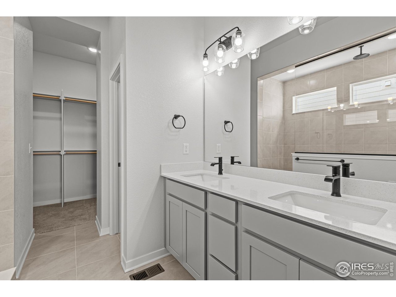 2781 Blue Iris Dr