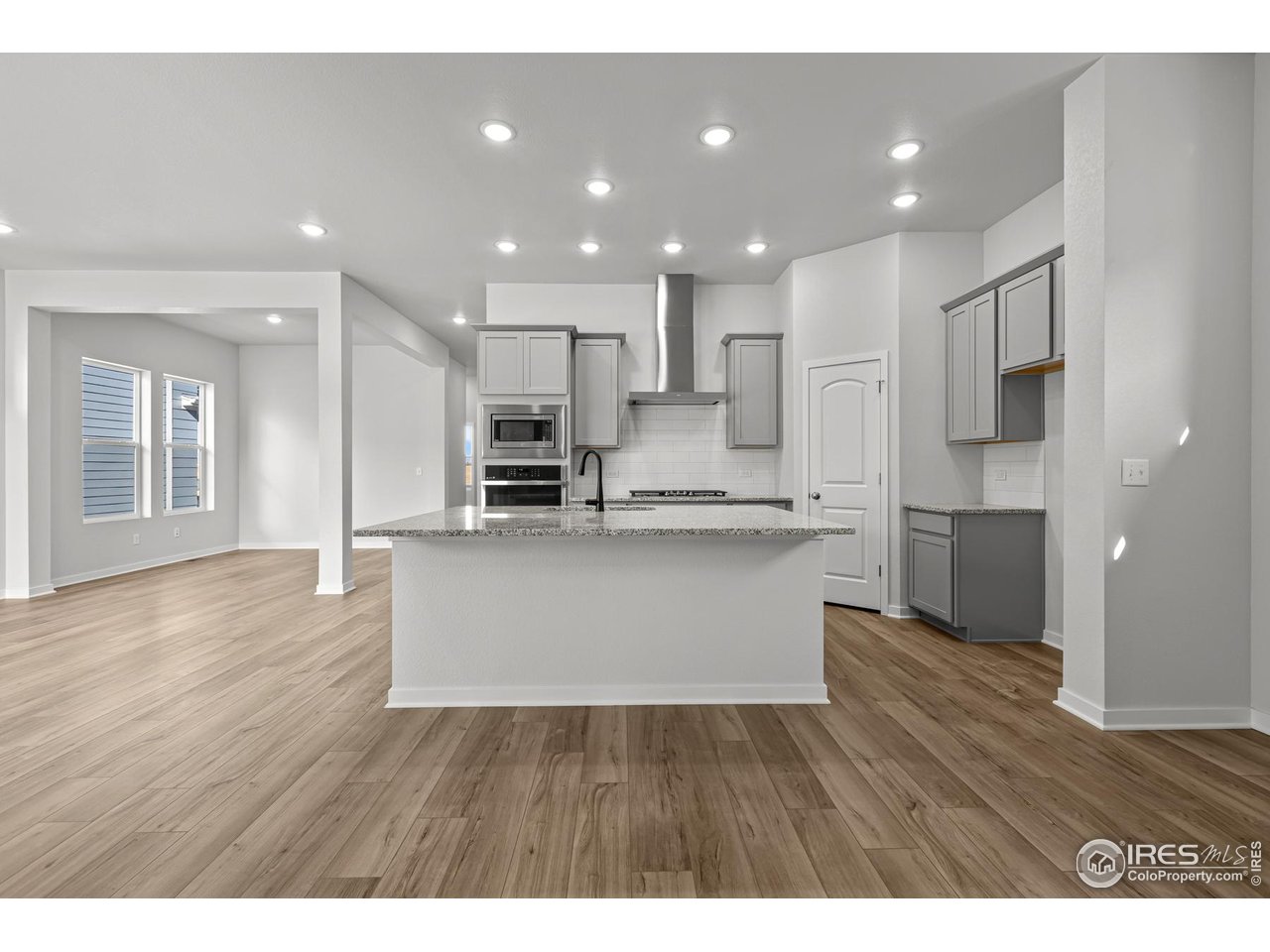 2781 Blue Iris Dr
