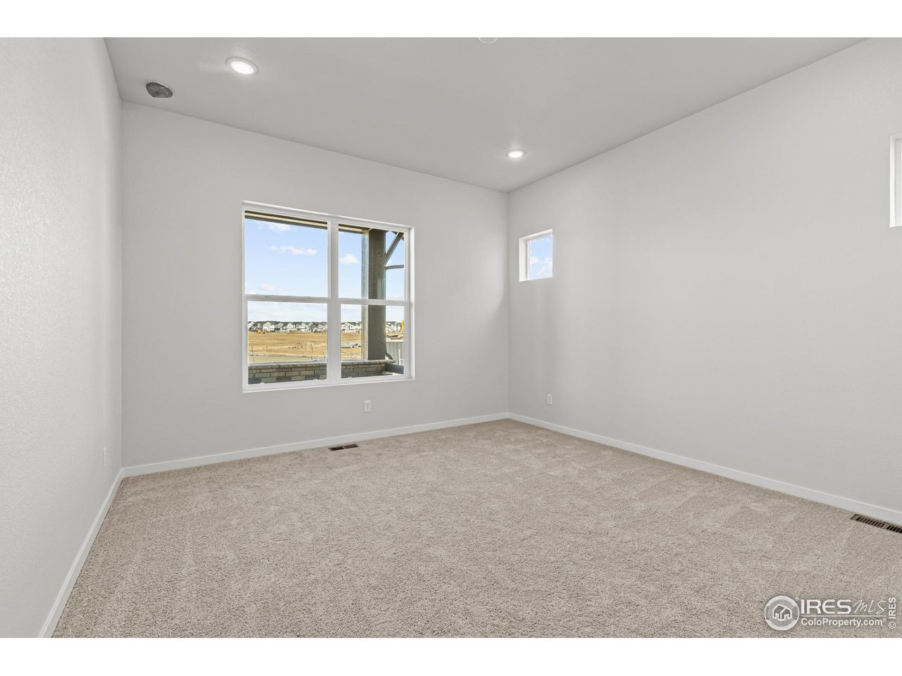 2781 Blue Iris Dr
