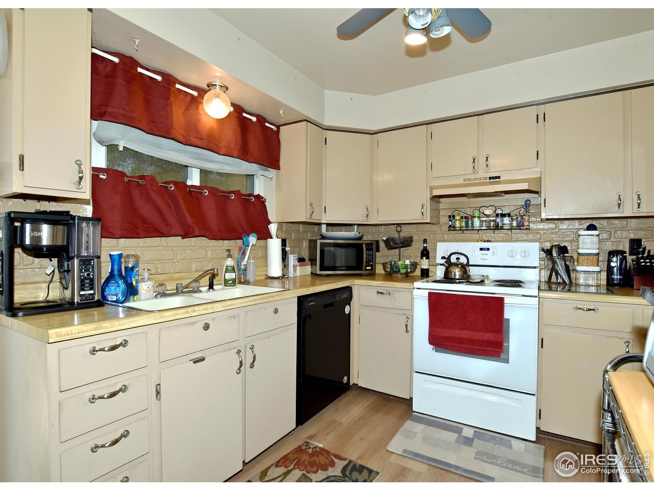 4009 Davidia Ct