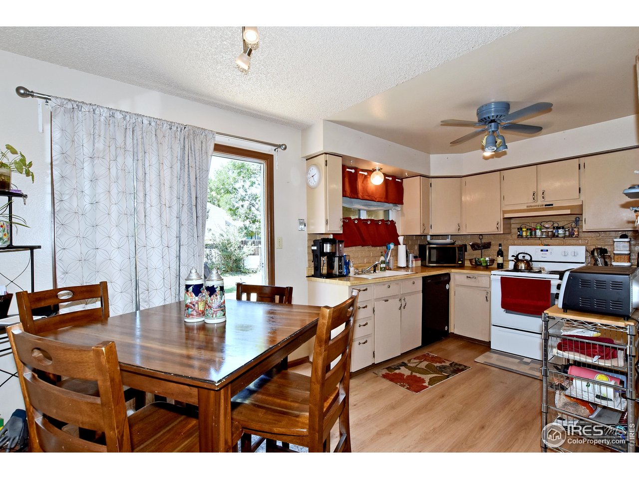4009 Davidia Ct