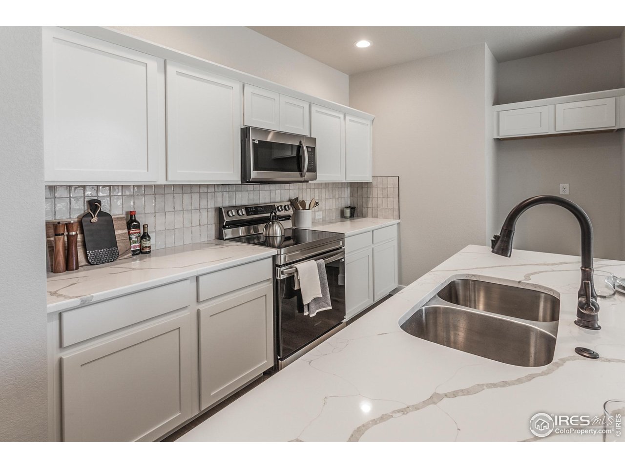 4790 Whistler Dr