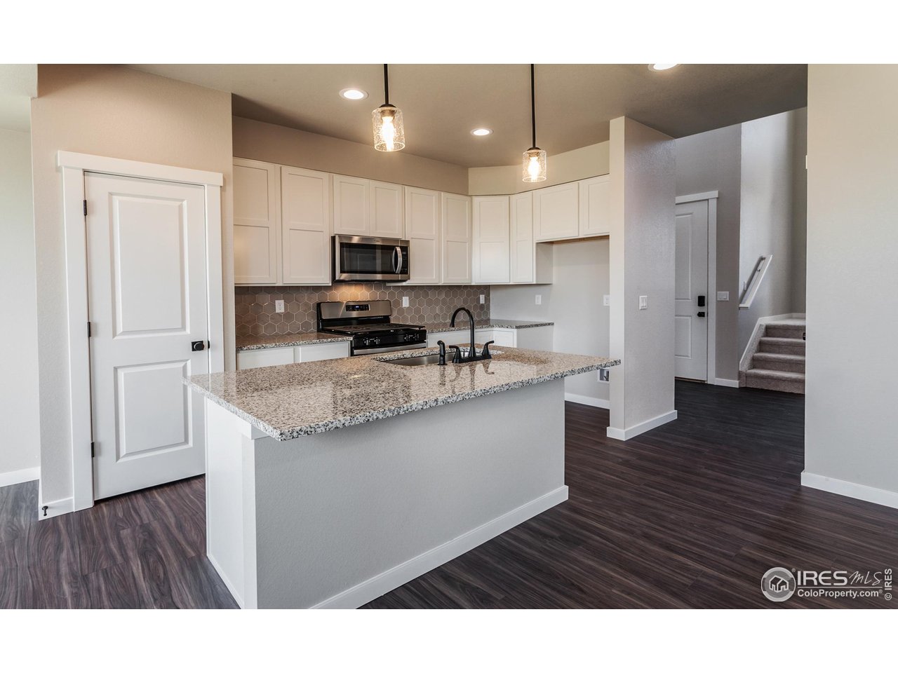 1211 105th Ave Ct