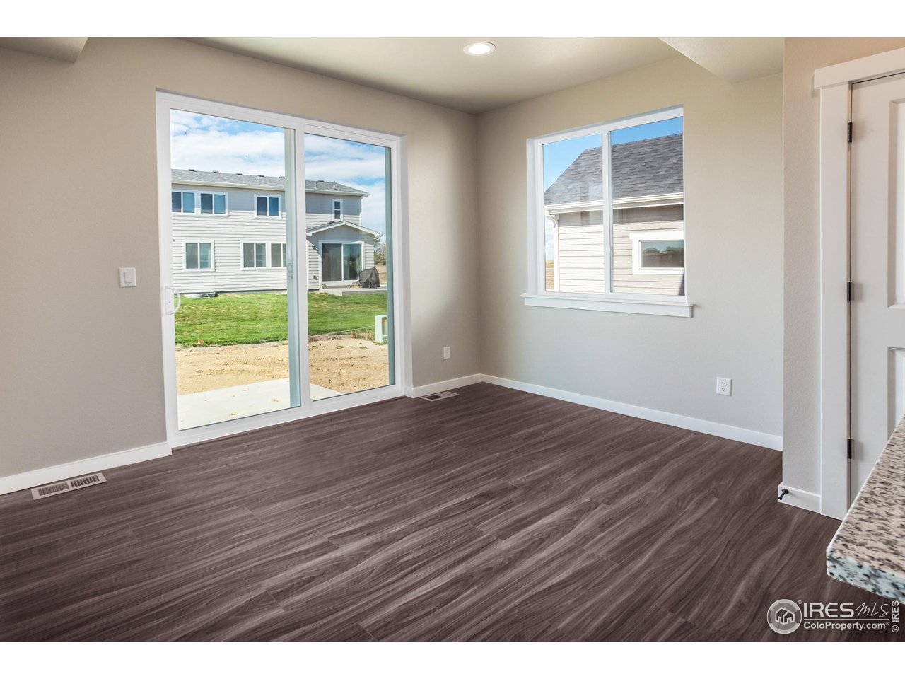 1211 105th Ave Ct