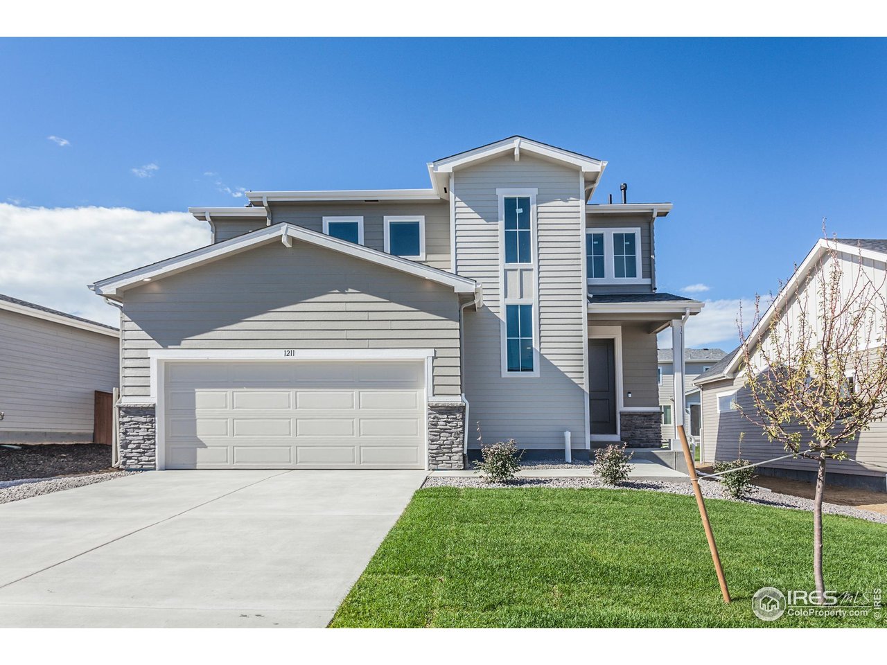 1211 105th Ave Ct