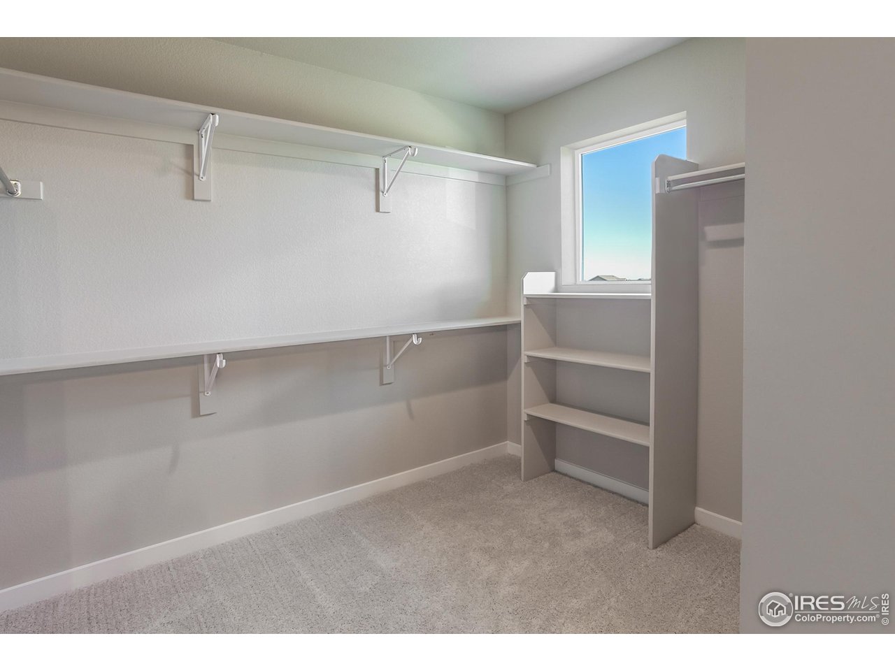 1211 105th Ave Ct