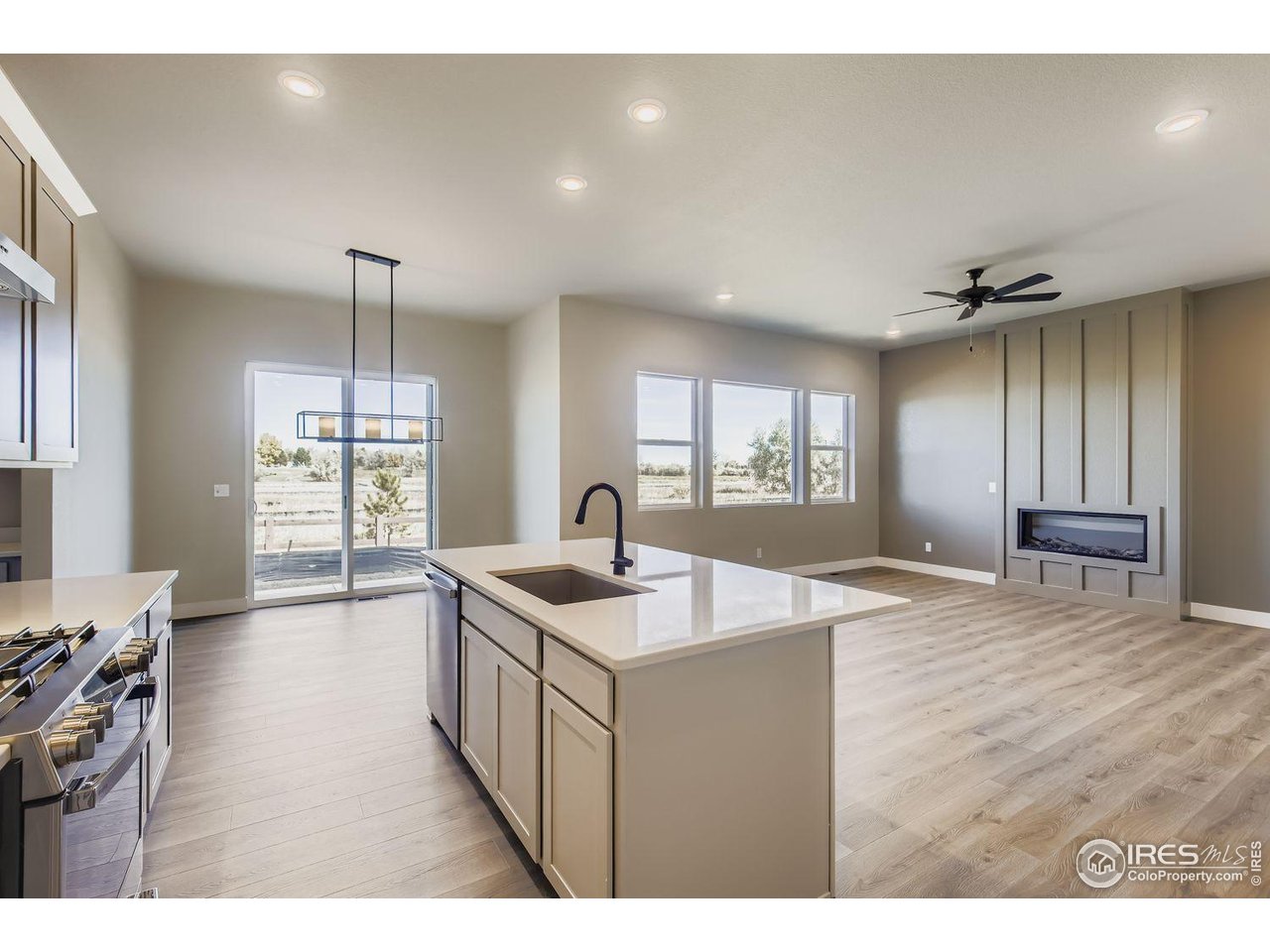1808 Cord Grass Dr